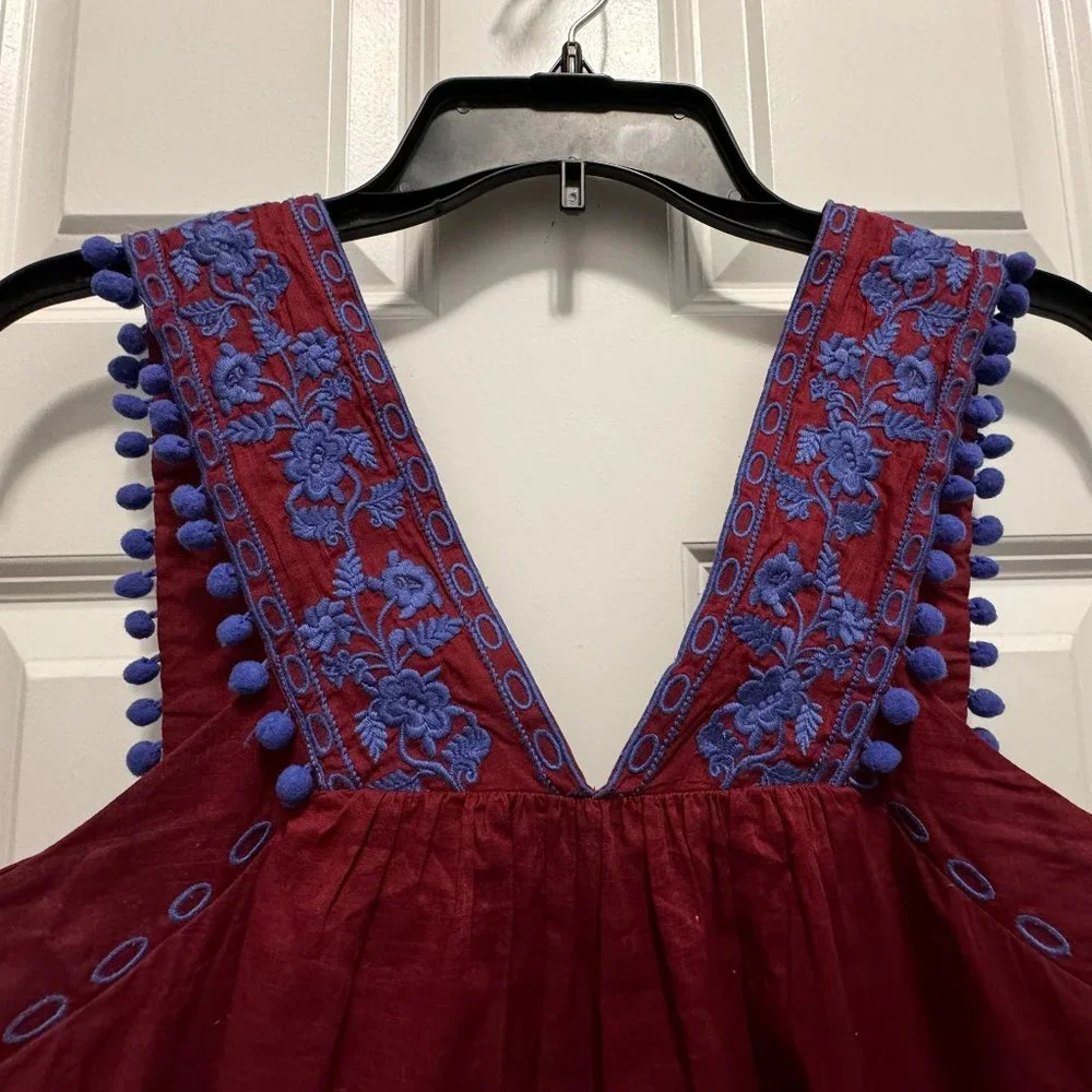 J.crew size 0  embroidered 100% cotton top